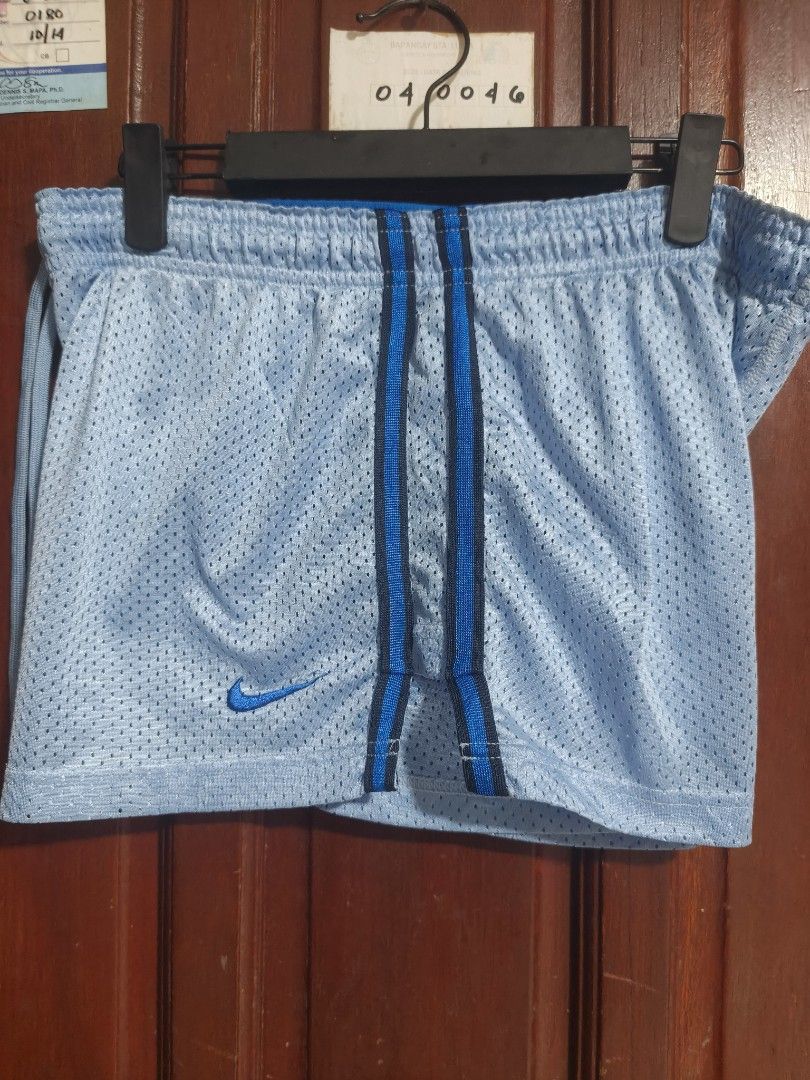 Nike Pro Mesh Shorts Women (Category: Shorts) located in Quezon City. Submitted by makmakramirez (Listing ID 1470442767, Image 3). Description: Nike pro mesh shorts women no inner size 28-36 length 10inches loc Santa Lucia novaliches Quezon city Lalamove or spx courier Spx sf 50php NCR 60php Luzon 75 php vis, min.