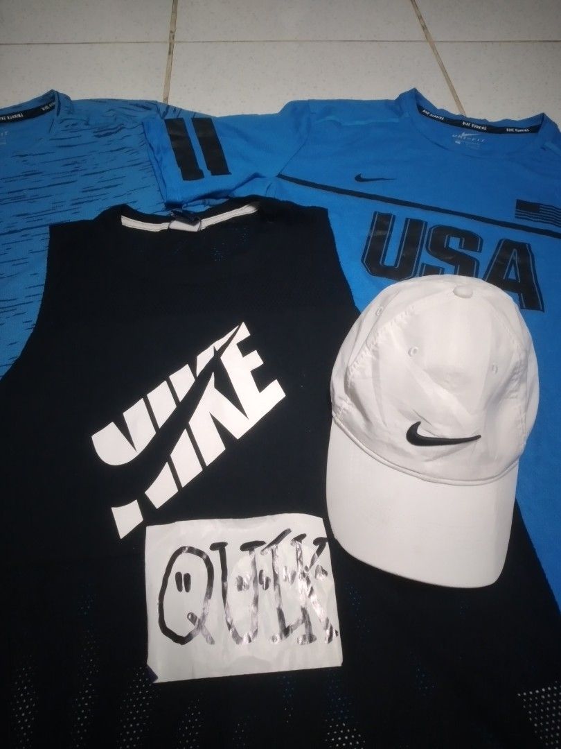Nike running gears 🔥 (Category: Activewear) located in Manila. Submitted by quikh.3018 (Listing ID 1470349239, Image 3). Description: as pack as pack ‼️ 4 in 1 Nike running gears 🔥 medium fit 📍 all in excellent condition 👍 999 only 👌 Muntinlupa location 📍.