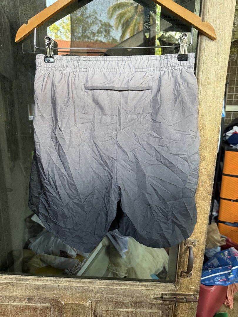 NIKE Running Shorts (Category: Shorts) located in Manolo Fortich. Submitted by thriftacktoe34 (Listing ID 1470492270, Image 3). Description: Excellent condition Color rate 9.5/10 Size Medium Dimes W28-32 x L16 Needs wash lang FREE shipping fee.