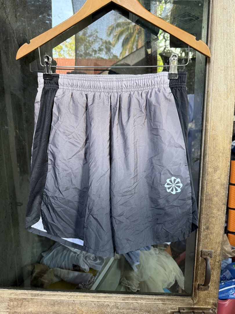 NIKE Running Shorts (Category: Shorts) located in Manolo Fortich. Submitted by thriftacktoe34 (Listing ID 1470492270, Image 1). Description: Excellent condition Color rate 9.5/10 Size Medium Dimes W28-32 x L16 Needs wash lang FREE shipping fee.