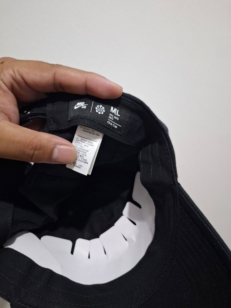 Nike sb cap (Category: Caps & Hats) located in Tarlac. Submitted by christopher.24 (Listing ID 1470396279, Image 3). Description: brandnew legit.