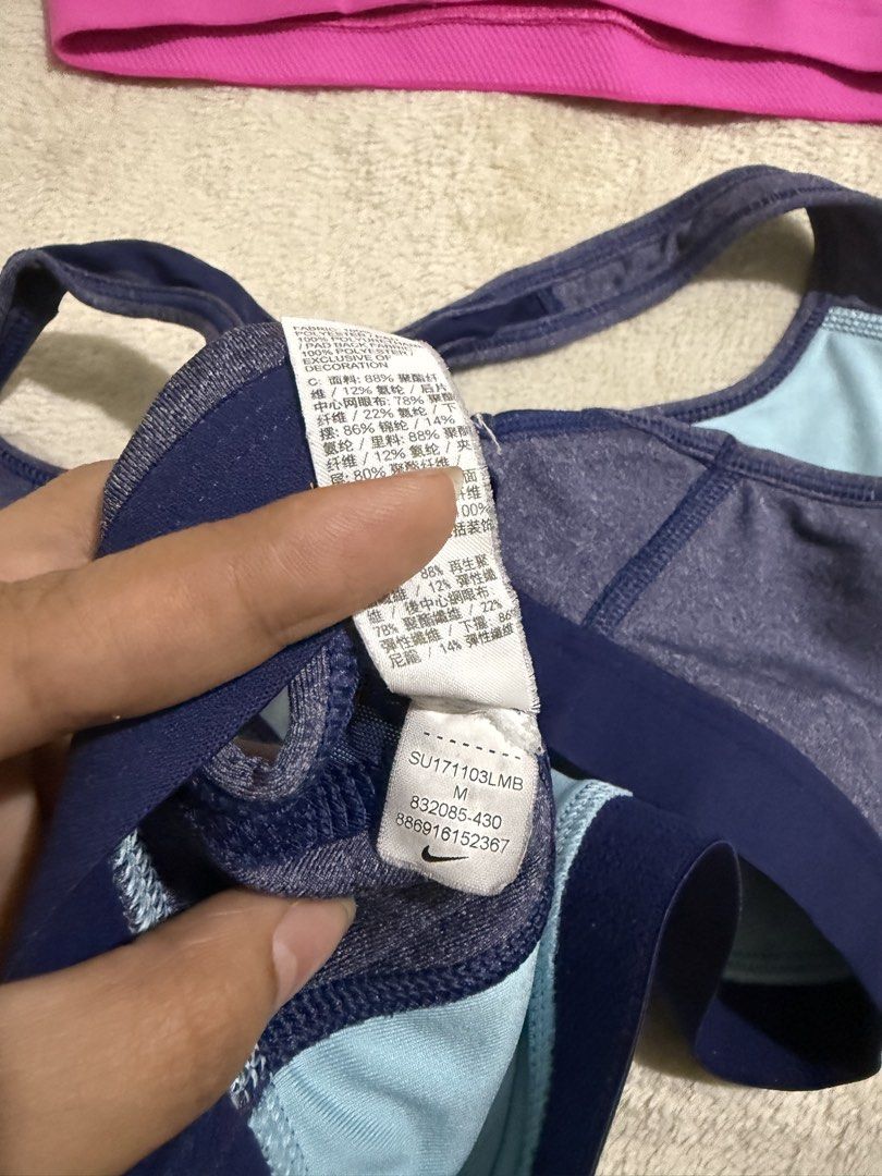 Nike Sports Bra Bundle – 2 Pieces 💗 (Category: Activewear) located in Pasay City. Submitted by bellita_05 (Listing ID 1470449192, Image 3). Description: Selling 2 Nike sports bras as a bundle! • Pink Nike Dri-FIT sports bra – Size L • Navy/blue Nike sports bra – Size M • Authentic Nike labels and branding shown in photos • Pre-loved condition — please check photos for actual condition Perfect for gym workouts, running, and everyday activewear..
