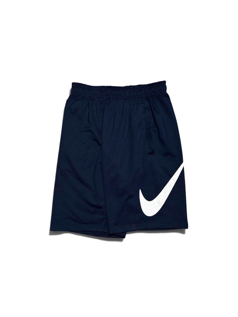 Nike Swoosh Shorts Size 30-34 (Category: Shorts) located in Cagayan de Oro. Submitted by rare.theory (Listing ID 1470359165, Image 1). Description: Best Fit: Men’s Medium Waistline: 30-34 Condition: Excellent Color rate: 9/10 Issue: Sign of usage Mine: ₱550 + (sf) Location: Iligan City, Mindanao. (CAN SHIP NATIONWIDE)🇵🇭.