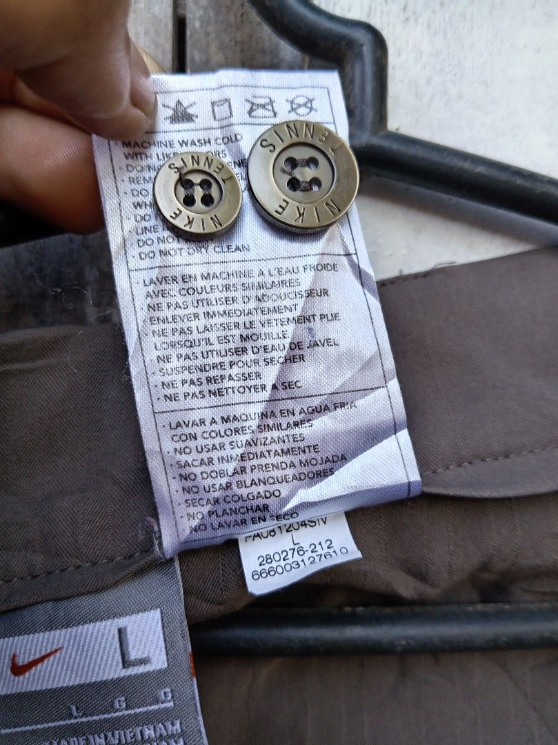 Nike tennis short (Category: Activewear) located in Sindangan. Submitted by barak_ukay (Listing ID 1470406946, Image 3). Description: No issue Good condition Size-34.