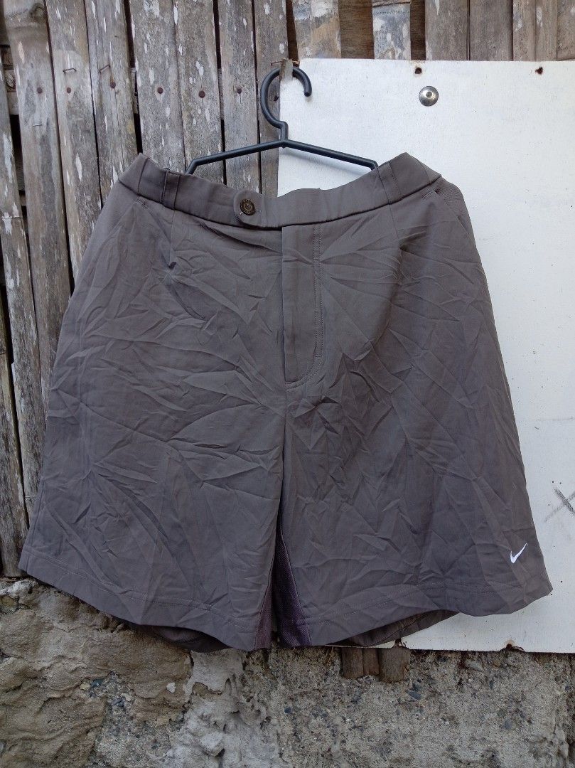 Nike tennis short (Category: Activewear) located in Sindangan. Submitted by barak_ukay (Listing ID 1470406946, Image 1). Description: No issue Good condition Size-34.