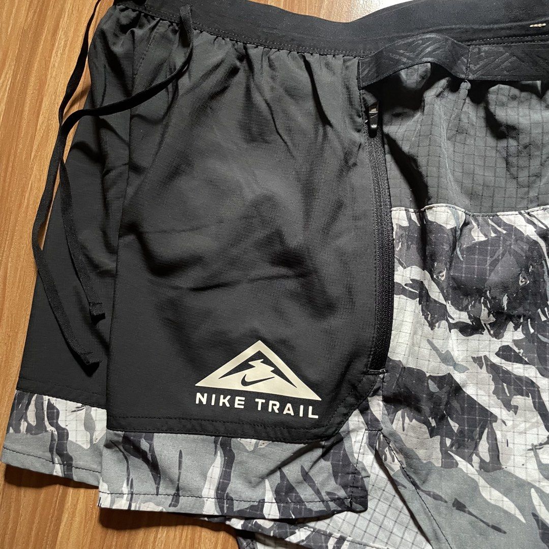 Nike Trail Dri-FIT Flex Stride 5 (Category: Shorts) located in General Mariano Alvarez. Submitted by 4117_thriftnthrive (Listing ID 1470351379, Image 2). Description: In excellent condition No flaws Size: M Measurements Waistline: 28-34 Length: 12.5” Leg hole: 11” .