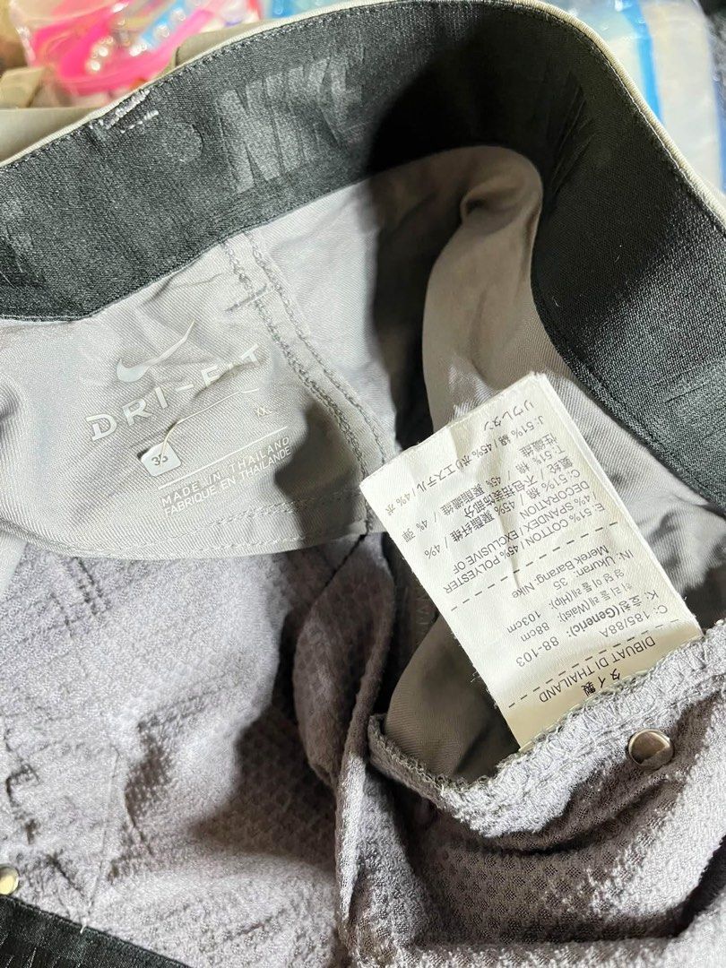NIKE Trouser Pants for Men (Category: Trousers) located in Pagadian. Submitted by angelcanzado (Listing ID 1470389139, Image 2). Description: NIKE Trouser Pants for Men Excellent Condition Complete Tags Gwapooo as in Actual Color: Gray same sa model 4th pic Medium on Tag , Zipper Pockets both Side Size: 35 - 36 Tape measure L: 38 inches .