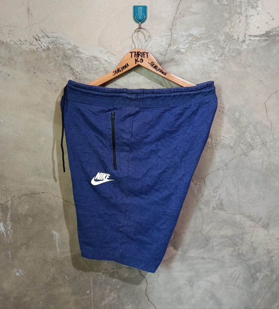 NIKE WALKING SHORT (Category: Activewear) located in Kalamansig. Submitted by skone1996 (Listing ID 1470439490, Image 2). Description: - NIKE WALKING SHORT - size XL - 32-36 Waistline - 19 Length - 9.7/10 Color rate - No issue .