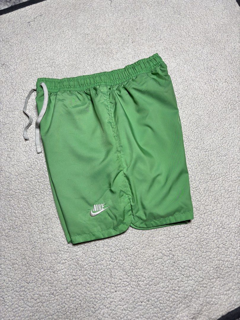 Nike Woven Shorts Size 30-34 (Category: Shorts) located in Cagayan de Oro. Submitted by rare.theory (Listing ID 1470360390, Image 3). Description: Size: Medium Waistline: 30-34 Condition: Good as new Color rate: 10/10 Mine: ₱850 + (sf) Loc: Iligan City, Mindanao. (CAN SHIP NATIONWIDE)✈️🇵🇭.