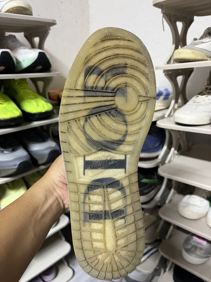 Nike x Christian Dior (Category: Sneakers) located in Iriga City. Submitted by lkiss13 (Listing ID 1470457687, Image 2). Description: .