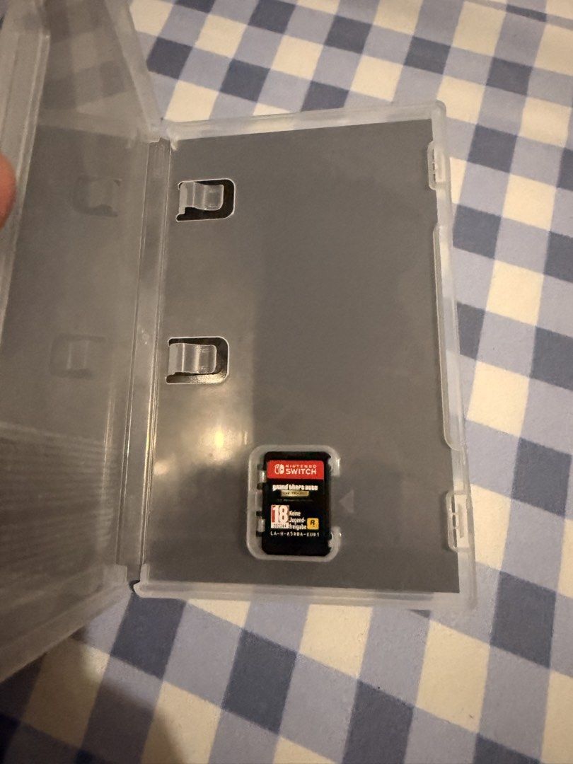 Nintendo Switch Oled Games (Category: Nintendo) located in Pasig City. Submitted by sellszz001 (Listing ID 1470470512, Image 3). Description: Nintendo Switch Oled Games Both used World War Z - 800 GTA The Trilogy -800 As pack 1,500.