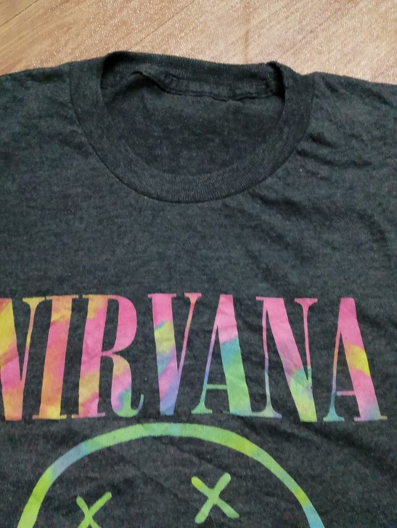 NIRVANA (Category: Tshirts & Polo Shirts) located in Gua Musang. Submitted by sedi_191919 (Listing ID 1470468335, Image 3). Description: pit 22.5 labuh 29 postage dfod jnt 📌 LOCK PAYMENT 24 JAM.