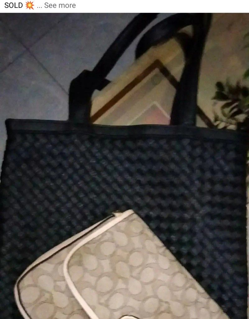 Not available (Category: Luxury Bags & Wallets) located in Cabanatuan. Submitted by almaespino24263 (Listing ID 1470487282, Image 3). Description: .