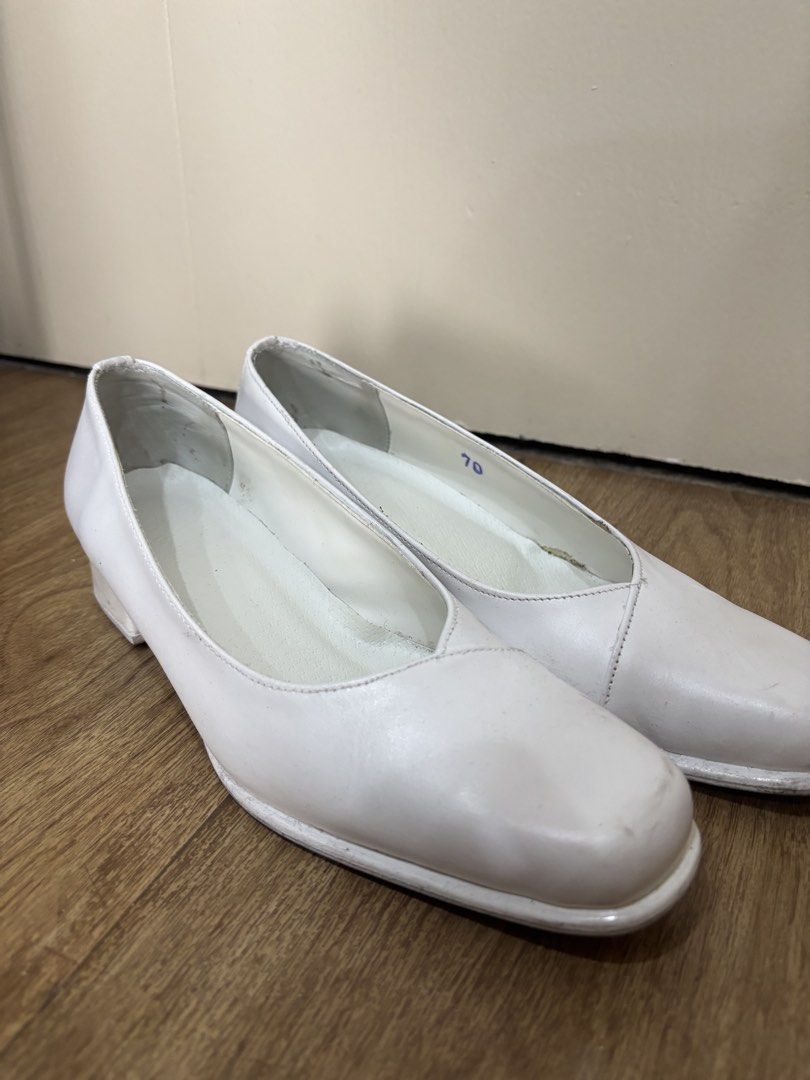 Nursing White Low Heel Sandals (Category: Heels) located in Manila. Submitted by perwinkle.ph (Listing ID 1470392685, Image 2). Description: - orig price: 1200 - used once for capping & pinning - message for offers!.