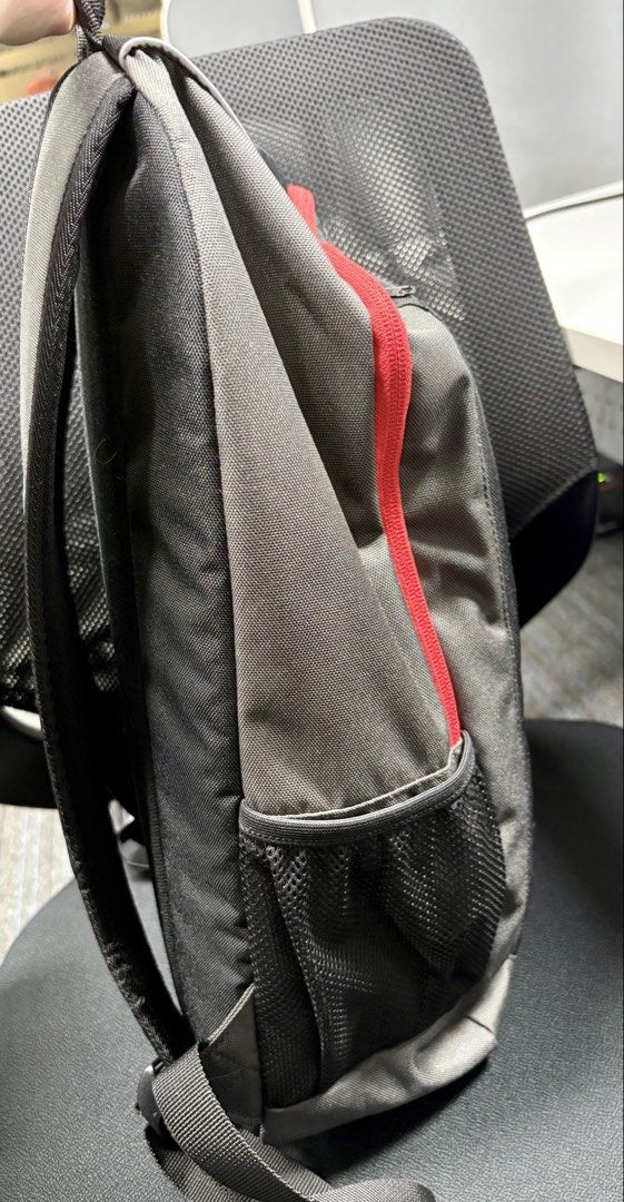 Oakley Enduro 20L 3.0 Backpack Forged Iron Redline (Category: Backpacks) located in Pasig City. Submitted by rtstarroza (Listing ID 1470506237, Image 3). Description: *** RUSH SALE! NO SWAPS! *** PICK UP AT URBAN DECA ORTIGAS *** PLEASE CHECK MY OTHER ITEMS! - Brand: Oakley - Model: Enduro 20L 3.0 (Model 9Q7) - Colorway: Forged Iron with Redline accents - Condition: Like New with original hang tag - Capacity: 20 Liters, perfect for daily use - Fe
