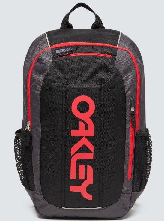 Oakley Enduro 20L 3.0 Backpack Forged Iron Redline (Category: Backpacks) located in Pasig City. Submitted by rtstarroza (Listing ID 1470506237, Image 1). Description: *** RUSH SALE! NO SWAPS! *** PICK UP AT URBAN DECA ORTIGAS *** PLEASE CHECK MY OTHER ITEMS! - Brand: Oakley - Model: Enduro 20L 3.0 (Model 9Q7) - Colorway: Forged Iron with Redline accents - Condition: Like New with original hang tag - Capacity: 20 Liters, perfect for daily use - Fe