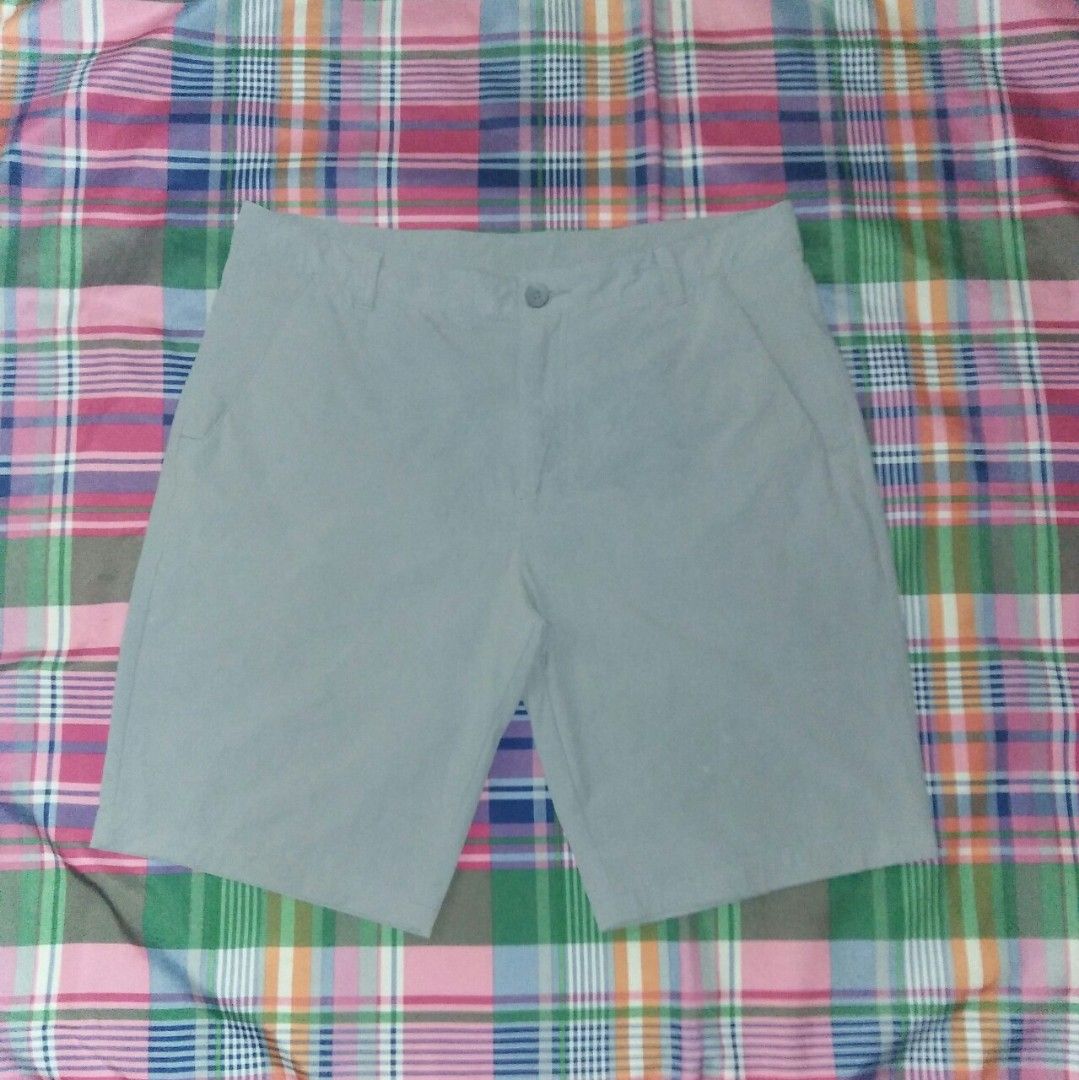 OAKLEY WALK SHORT (Category: Shorts) located in Cebu City. Submitted by imbapicker (Listing ID 1470480352, Image 1). Description: OAKLEY WALK SHORT WAISTLINE 35 TO 36" LENGTH 20.5" EXCELLENT CONDITION ISSUE COLOR TRANSFER (SEE LAST PIC) PERO DI NMN HALATA 650 +SHIPP DM IF INTERESTED 📩 LOCATION LAPU-LAPU CITY.