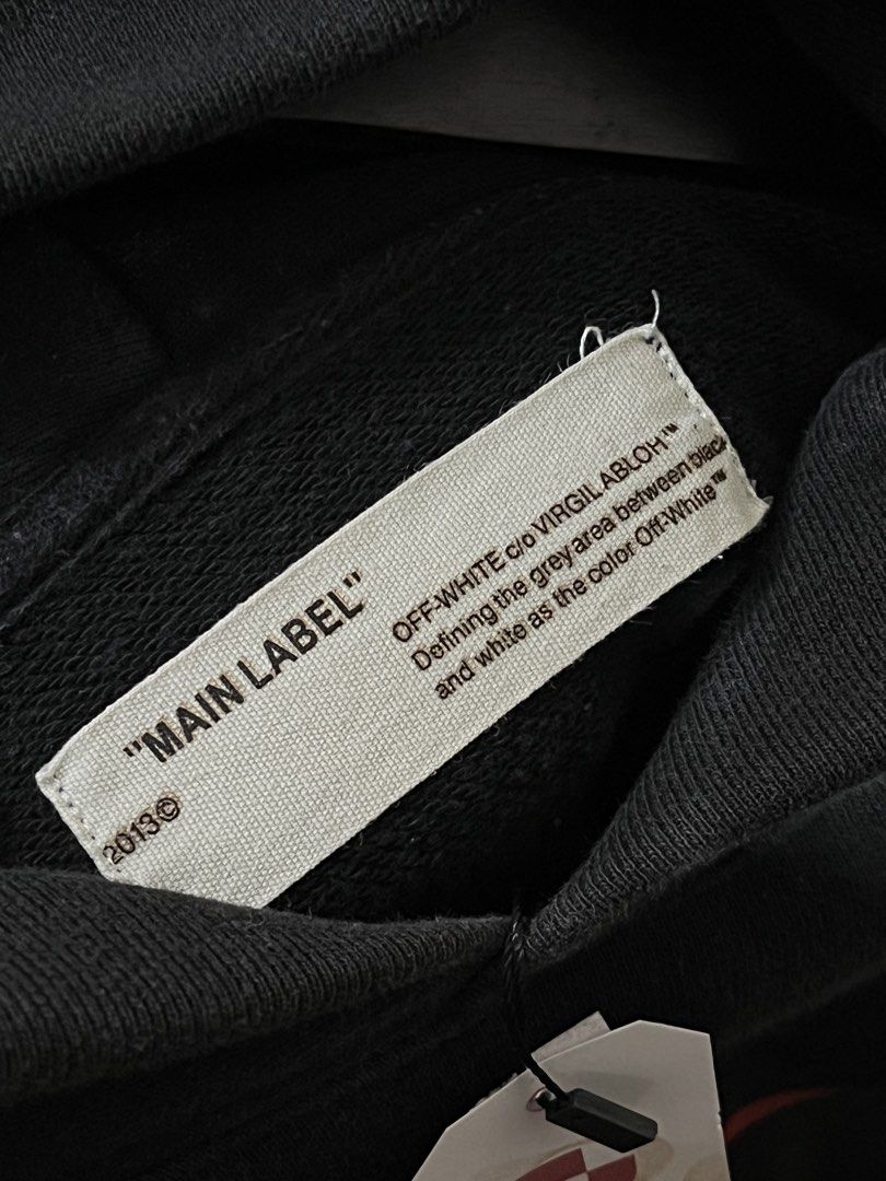 Off-White c/o Virgil Abloh Mirror Skull Hoody (Category: Coats, Jackets and Outerwear) located in Lucban. Submitted by rep.rznt (Listing ID 1470515762, Image 2). Description: Dimes: 21 width, 27.5 length.