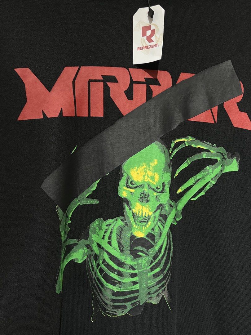 Off-White c/o Virgil Abloh Mirror Skull Hoody (Category: Coats, Jackets and Outerwear) located in Lucban. Submitted by rep.rznt (Listing ID 1470515762, Image 3). Description: Dimes: 21 width, 27.5 length.