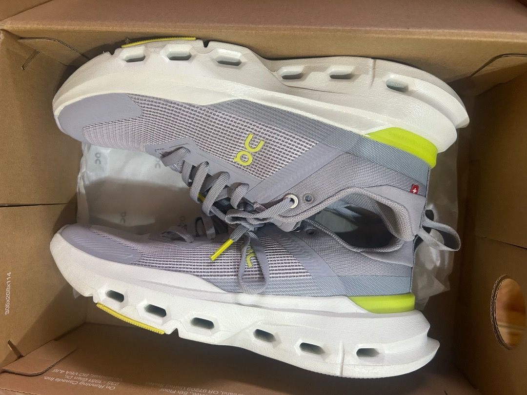 On cloud cloudpulse next (Category: Sneakers) located in Quezon City. Submitted by sophieness16 (Listing ID 1470465195, Image 2). Description: This is a brand new shoes, tried for walking for 10 minutes. .