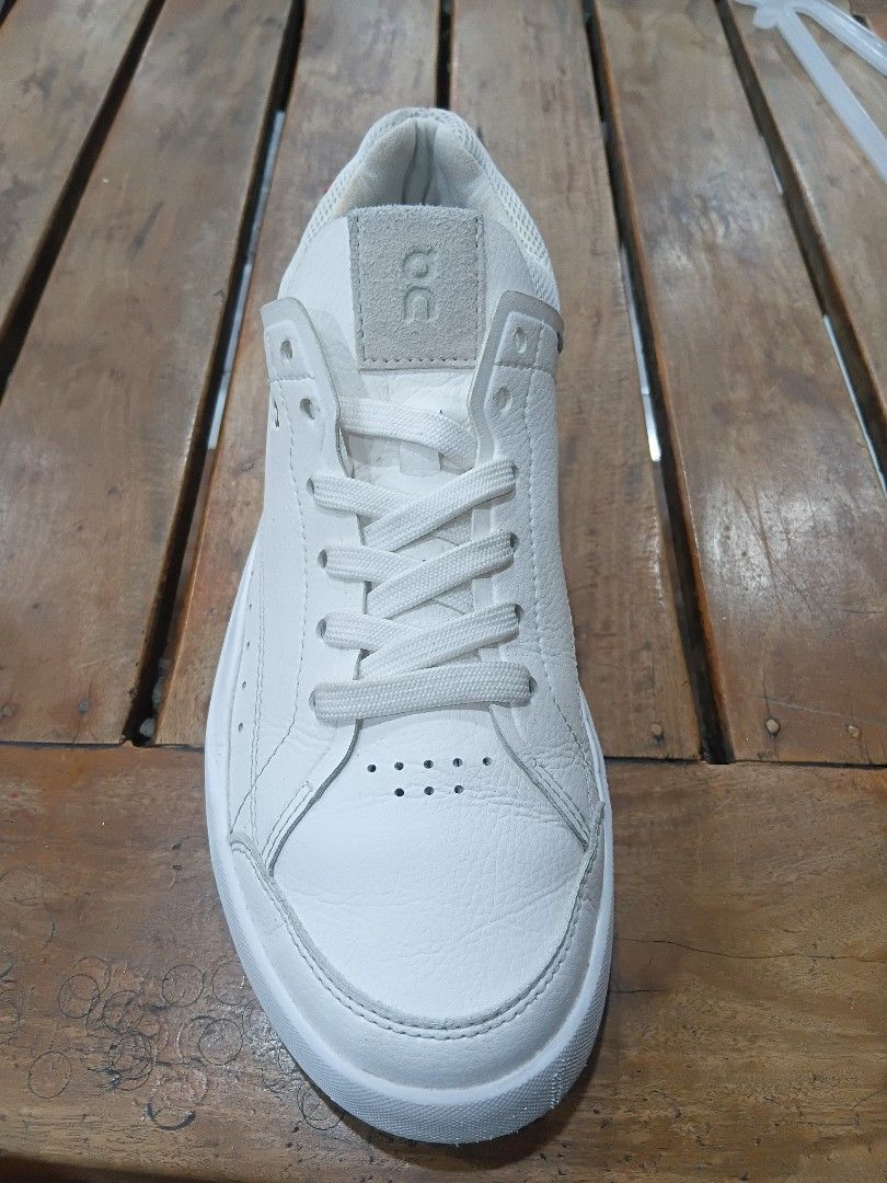 On Cloud The Roger (Category: Sneakers) located in Subic. Submitted by AnythingBrandedby_May (Listing ID 1470512528, Image 2). Description: On Cloud The Roger.