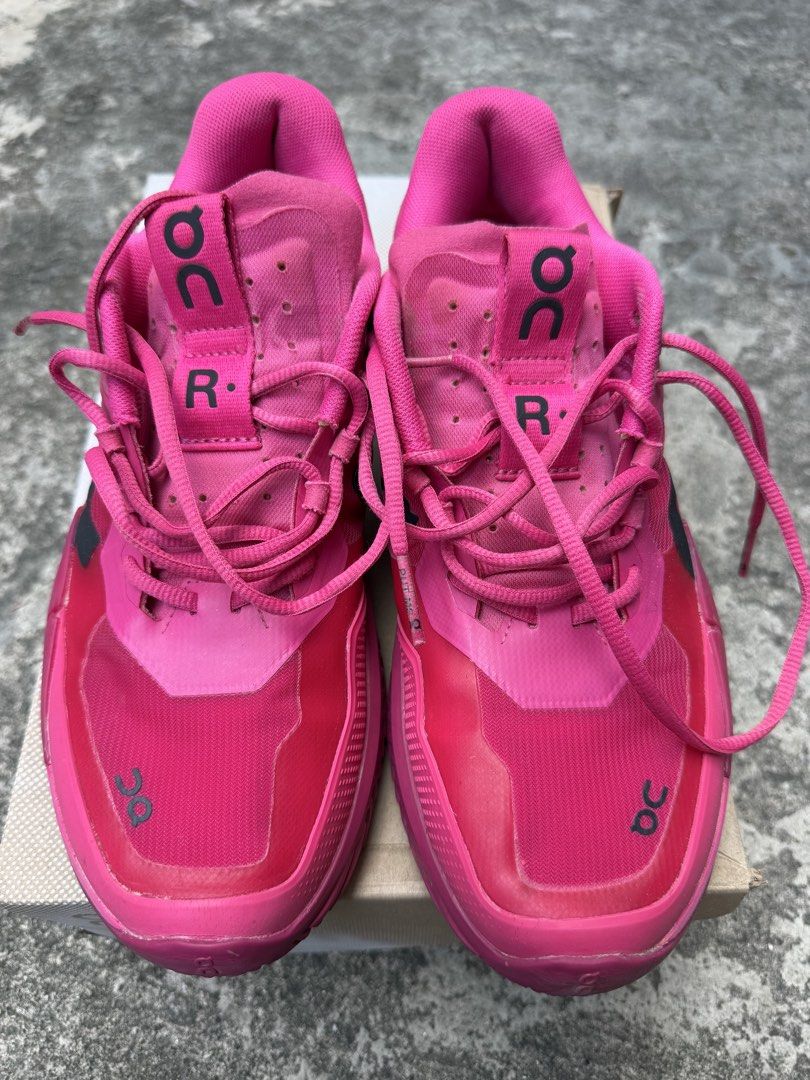 On Roger Pro 2, Pink Grenadine US10 (Category: Other Sports Equipment and Supplies) located in Quezon City. Submitted by --ro-- (Listing ID 1470488508, Image 2). Description: On Roger Pro 2, Pink Grenadine US10 Complete w/ box Pickup @ New Manila, QC.