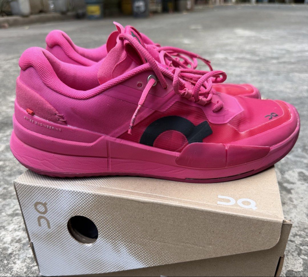 On Roger Pro 2, Pink Grenadine US10 (Category: Other Sports Equipment and Supplies) located in Quezon City. Submitted by --ro-- (Listing ID 1470488508, Image 1). Description: On Roger Pro 2, Pink Grenadine US10 Complete w/ box Pickup @ New Manila, QC.