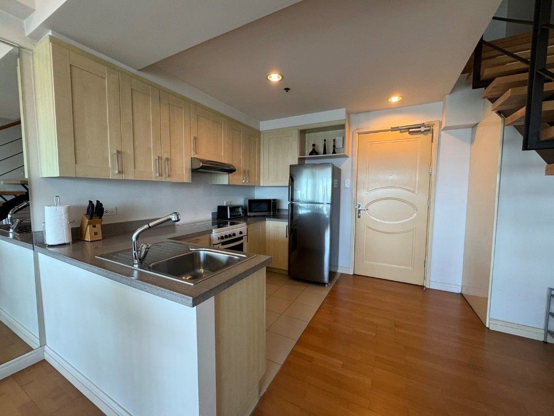 One Rockwell 2BR for Sale (Category: Apartments & Condos) located in Quezon City. Submitted by justmyspace632 (Listing ID 1470354057, Image 3). Description: One Rockwell West Tower Makati for Sale Two Bedroom Z-Loft Fully Furnished Area: 97 sqm 1 Parking slot: 12.5 sqm Price: 26M gross #residentialcondoforsaleinrockwell #onerockwell2brforsale.