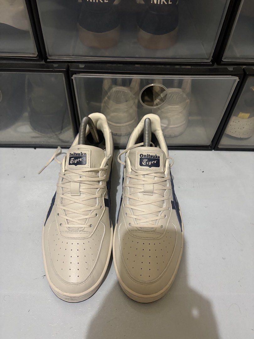 Onitsuka Tiger GSM Oatmeal Peacoat (Category: Sneakers) located in Makati City. Submitted by mmry1214 (Listing ID 1470490434, Image 2). Description: For sale only: Onitsuka GSM Oatmeal Peacoat Original no box Size 6mens/7.5womens Used once sa office PROMISE 3000php RFS: masikip sakin :(( 📍Guadalupe Nuevo, Makati City.