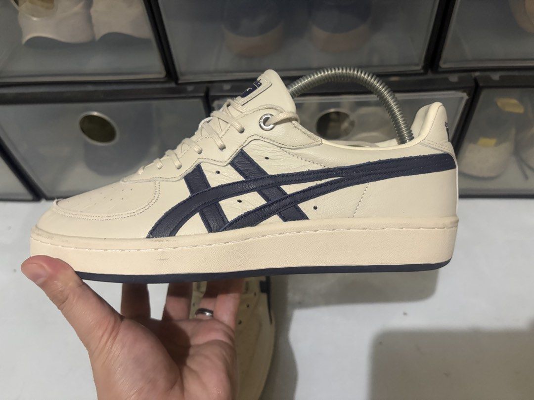Onitsuka Tiger GSM Oatmeal Peacoat (Category: Sneakers) located in Makati City. Submitted by mmry1214 (Listing ID 1470490434, Image 3). Description: For sale only: Onitsuka GSM Oatmeal Peacoat Original no box Size 6mens/7.5womens Used once sa office PROMISE 3000php RFS: masikip sakin :(( 📍Guadalupe Nuevo, Makati City.
