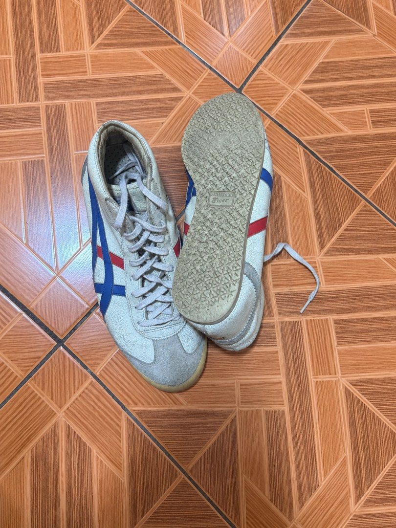 Onitsuka Tiger High Top Sneakers White Blue Red (Category: Sneakers) located in Caloocan City. Submitted by __archived (Listing ID 1470468049, Image 3). Description: Size 43.5/9.5 -rare texture and design. -signs of usage, but overall excellent quality..