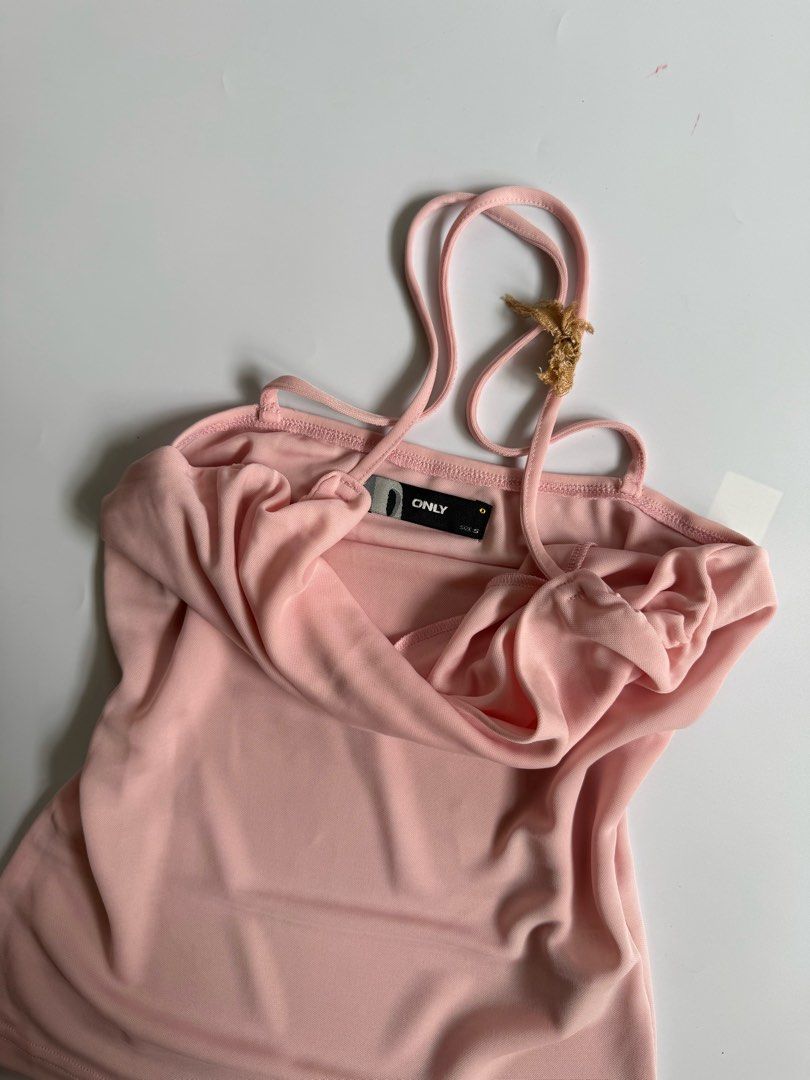 ONLY Pink Cowl Neck Halter Top (Category: Sleeveless) located in Tarlac. Submitted by kr_closet (Listing ID 1470481482, Image 3). Description: - Brand: ONLY - Color: Pink - Size: S (EU 36 / UK 8 / US 4) - Design: Cowl neck halter top with elegant draped neckline - Perfect for casual outings, dates, or parties.