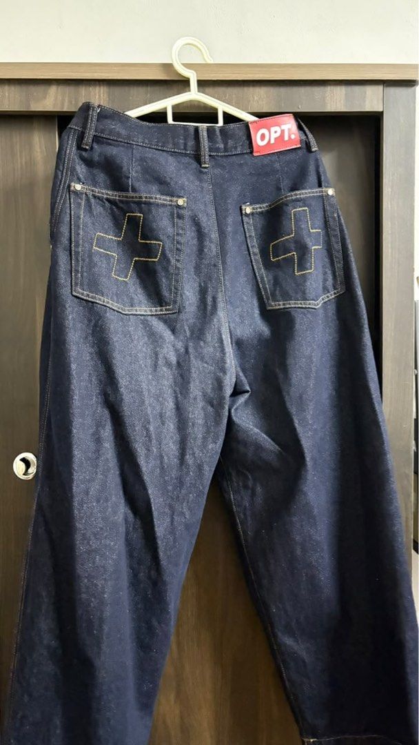 OPT JEANS (Category: Activewear) located in Kuala Nerang. Submitted by yduwstoree (Listing ID 1470476921, Image 1). Description: PINGGANG 30 LABUH 39.5 RM 200 OPEN NEGO.