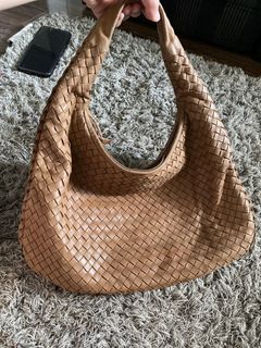 (Category: ) located in . Submitted by amarasluxbag (Listing ID 1470397639, Image 1). Description: .