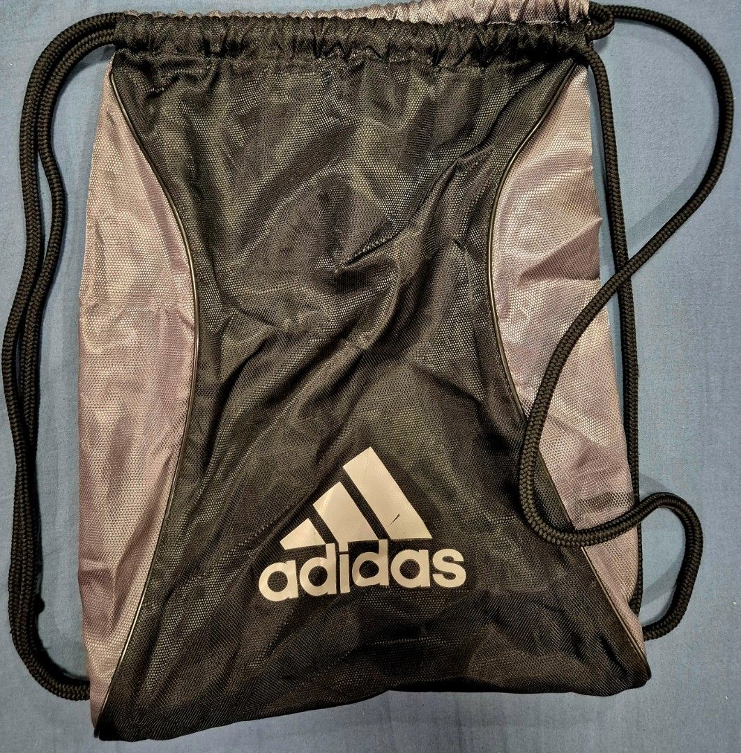 Original Adidas backpack (Category: Backpacks) located in Cainta. Submitted by edison29.tiger (Listing ID 1470488618, Image 1). Description: .