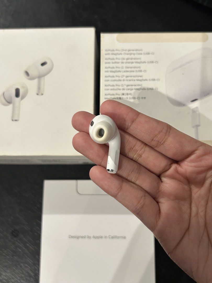 Original Airpods Pro 2 TYPE C (LEFT POD ONLY) (Category: Earphones) located in Caloocan City. Submitted by aj_theaa (Listing ID 1470536559, Image 2). Description: Selling Airpods Pro 2 TYPE-C LEFT POD ONLY. ₱2,800 FIXED * 100% Original Apple Airpods * will send the serial number for interested buyers. * Perfectly working, no hidden issues. * please make sure that your unit is original. Shipping: Lalamove and LBC. can do meet up at sm fairview or 