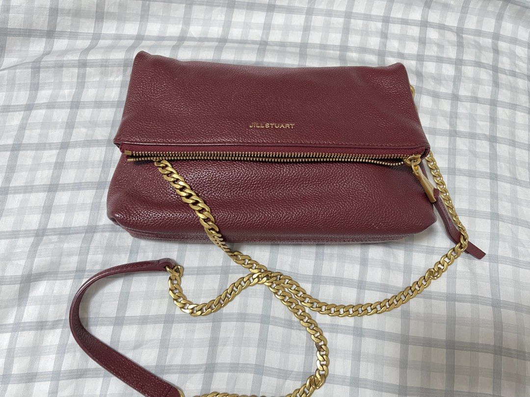 Original Jill Stuart Sling (Category: Cross-body Bags) located in Bacoor. Submitted by prelovediswelloved (Listing ID 1470379762, Image 1). Description: Original Jill Stuart from Korea - looks new 9.5 rate - very minimal sign of usage if there's any - no flaws, brass gold chain and hardwares no tarnish or fadings. 📌LAST PRICE POSTED👍 ❌ NO TO LOW BALLERS❌.