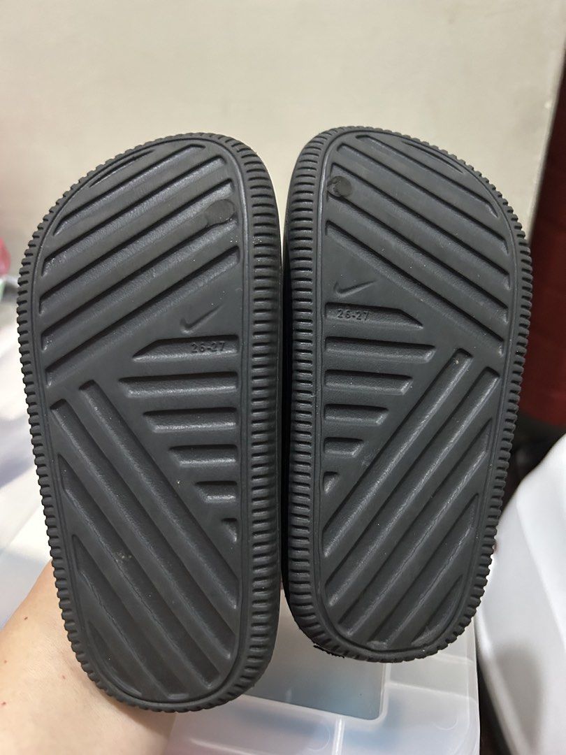 Original Nike Calm Slide Kids (Category: Babies & Kids Fashion) located in Manila. Submitted by min.reyes (Listing ID 1470391063, Image 2). Description: Original Nike Calm Slide Kids Color Black Size 26-27 9c-10c.