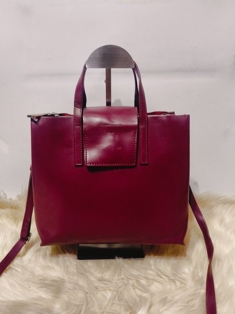 Original RABEANCO 2way bag (Category: Luxury Bags & Wallets) located in Cabuyao City. Submitted by your____lux____shop (Listing ID 1470527832, Image 2). Description: Sale❗️Sale❗️Sale❗️ ₱ 1,699 Original RABEANCO Preloved Maroon Small-Medium Pure genuine leather 📌First to pay!.