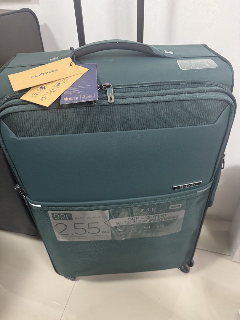 ORIGINAL SAMSONITE 73H (Category: Luggage) located in Manila. Submitted by prettystuff1008 (Listing ID 1470451178, Image 1). Description: SUPER SALE❣️❣️❣️ Fresh from store Medium size Mall Price 17990.