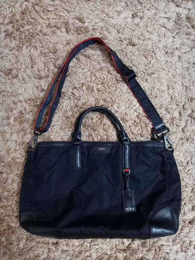 Original tumi messenger bag (Category: Sling Bags) located in Binmaley. Submitted by fashionluxury058 (Listing ID 1470521033, Image 1). Description: original tumi messenger bag in very good condition size: medium to large color black unisex.