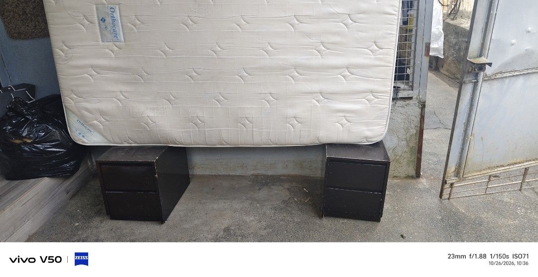 Orthocare by;Uratex 10" Queen Size 60"x75" (Category: Bed Frames & Mattresses) located in Rizal. Submitted by martinezxa27464 (Listing ID 1470375755, Image 2). Description: For Sale Orthocare By: URATEX (as is wer is) (Queen Size) w/ Headboard and Bed Frame and 2 side table drawer, Length - 75" Width - 60" Heigth - 10" gagamitin nlng at may bawas pa sa sure buyer, RFS: pull out from condo, for more info kindly chat or call/text Cainta Area 0 9 1 