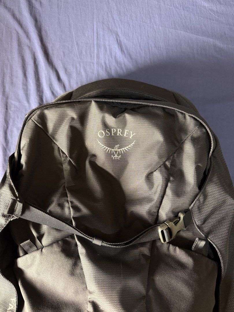 Osprey Farpoint 40 Travel Backpack (Category: Backpacks) located in Quezon City. Submitted by samdolor (Listing ID 1470404085, Image 1). Description: Brand: Osprey Farpoint 40 Travel Backpack Color: Dark Grey Condition: Used only once Rfs: Medyo malaki for me.