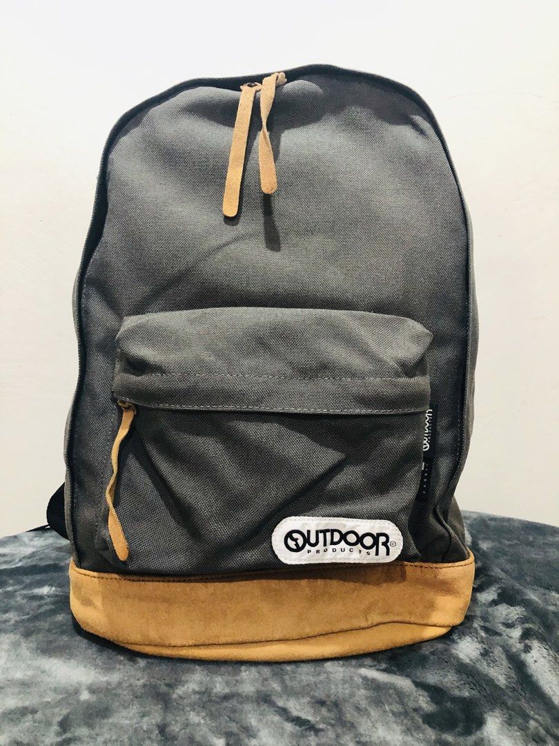 OUTDOOR CLASSIC GRAPHITE GRAY (MEDIUM) BACKPACK (Category: Backpacks) located in Imus. Submitted by dhouseoftotes (Listing ID 1470461523, Image 2). Description: 📐 MEASUREMENTS‼️ H - 16.5 inches W - 12 inches D - 6.3 inches •FROM JAPAN 🇯🇵 DISCLAIMER!! I am not affiliated, associated, authorised, endorsed by, or in any way officially connected with any of the brands, companies, or trademarks mentioned on this page/shop. All product names, logos,