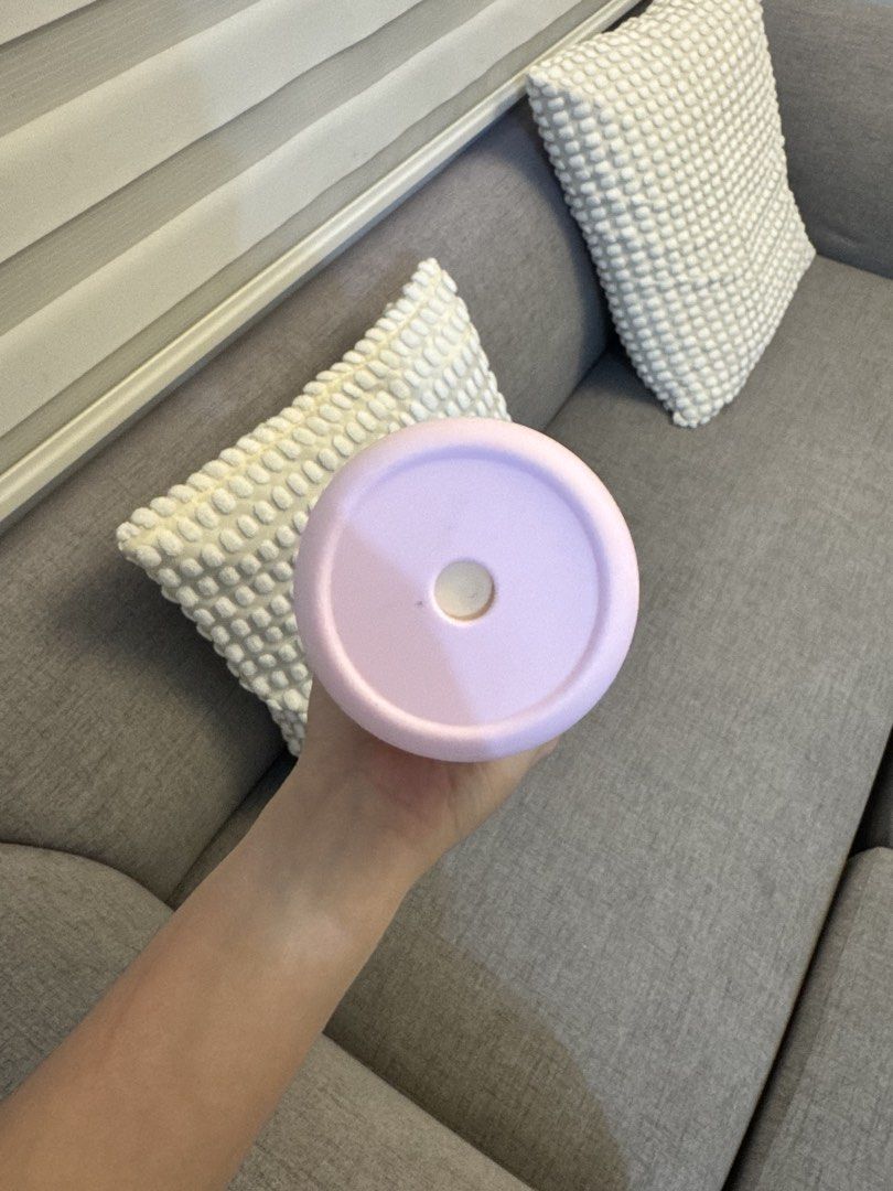 Owala 32oz water bottle w/ boot original (Category: Water Bottles & Tumblers) located in Manila. Submitted by namiskyumi (Listing ID 1470491546, Image 3). Description: - good as new - rfs: upgraded to 40oz tumbler - so cute in personal - limited edition color .
