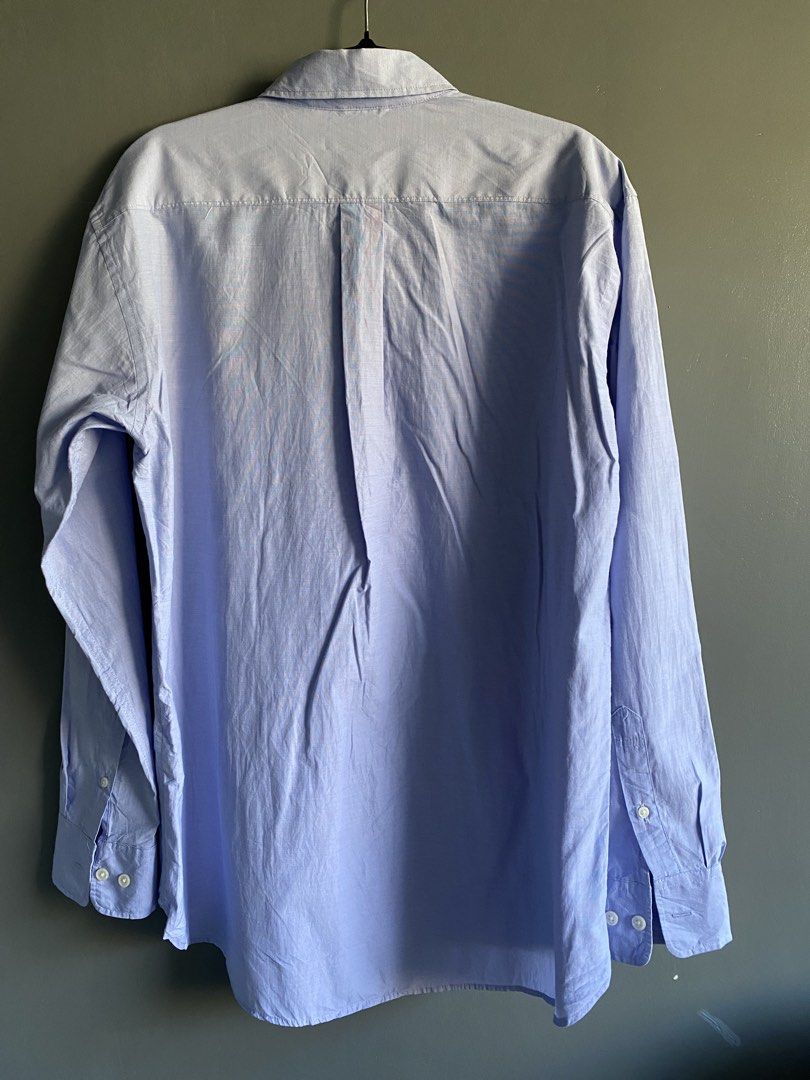 Oxford blue button down shirt (Category: Formal Shirts) located in Cebu City. Submitted by janb85 (Listing ID 1470557166, Image 2). Description: Size xl 50 cotton/50 polyester Comfortable wear Ideal for ph weather Classy beachy blue color .
