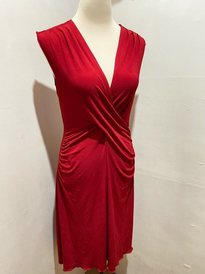 Oxoxo red twist-front dress (Category: Dresses) located in Trece Martires City. Submitted by serenique_wear (Listing ID 1470419126, Image 2). Description: ⋆˚꩜｡⋆ s-m | OXOXO Collection ⋆˚꩜｡⋆ body hugging ⋆˚꩜｡⋆ brandnew | long back ⋆˚꩜｡⋆ perfect for christmas fit ⋆˚꩜｡⋆ def keep it if no one buy>< ⋆˚꩜｡⋆ mine — ₱199.