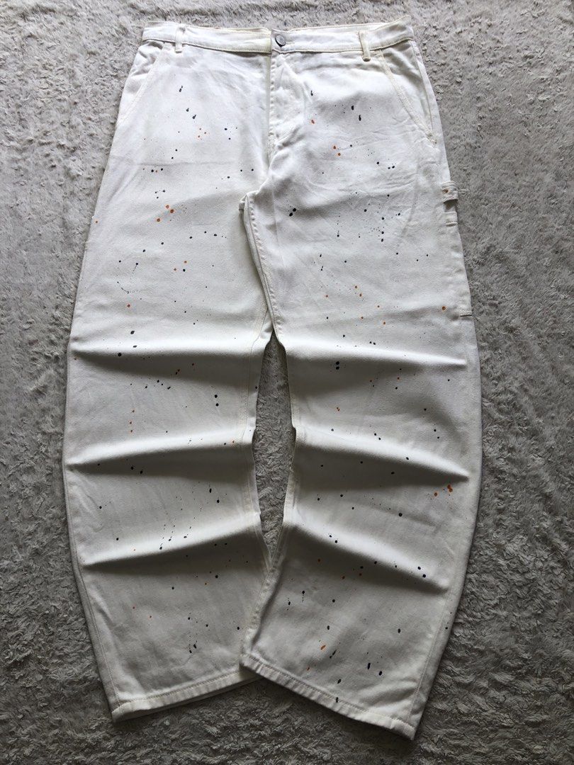 PACSUN carpenter pants (Category: Jeans) located in Canaman. Submitted by thriftmoboss (Listing ID 1470452567, Image 2). Description: 📌PacSun white carpenter jeans ___________________________ No available model ___________________________ 📏DIMENSION (INCHES) Waistline:37 length:44 tight:13 leg opening:10 ___________________________ ♻️DETAILS Condition:very good Color rate:9/10 Fabric used:HARD DENIM Issues:yellow satin and minimal blue paint __