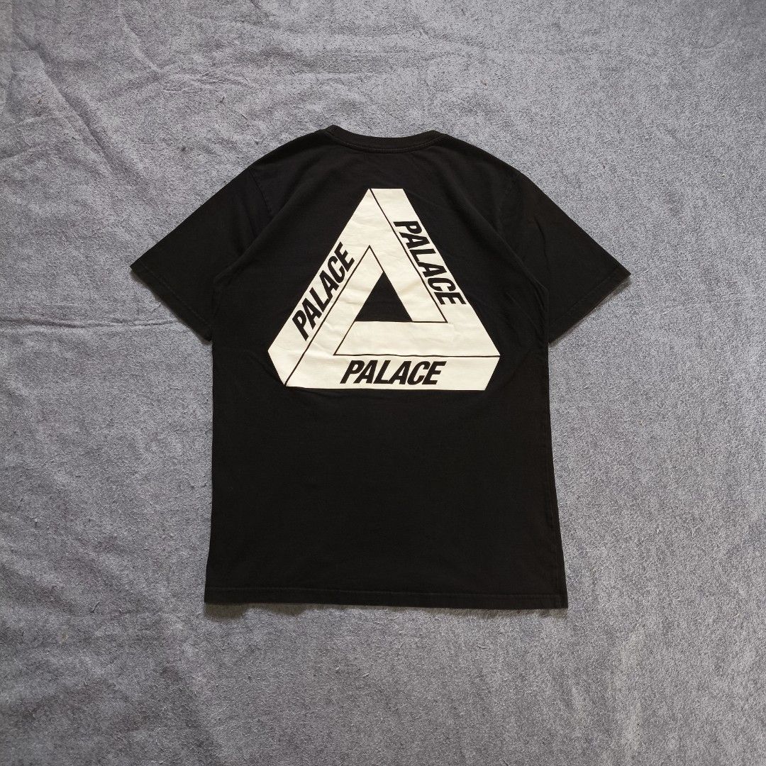 Palace Tri-Ferg Classic Logo Shirt (Category: Tshirts & Polo Shirts ) located in Manila. Submitted by shykes_26 (Listing ID 1470485265, Image 1). Description: Dimensions Width - 21 Length - 29 Size on tag - XL Issues - None.