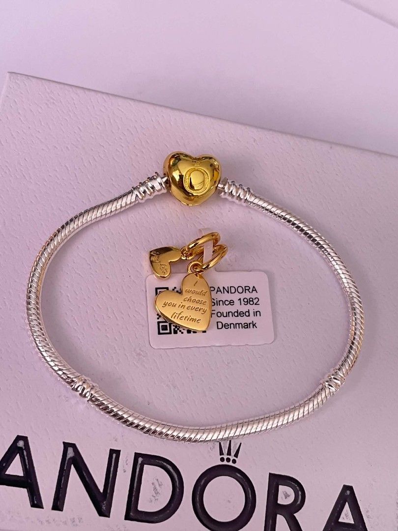 Pandora 18cm bracelet with charm (Category: Bracelets) located in Manila. Submitted by mycloset2025 (Listing ID 1470361763, Image 2). Description: .